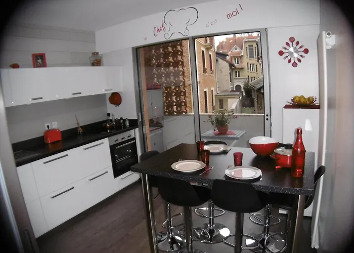 Aix Centre Cosy Calme Garage Terrasse Aix-les-Bains